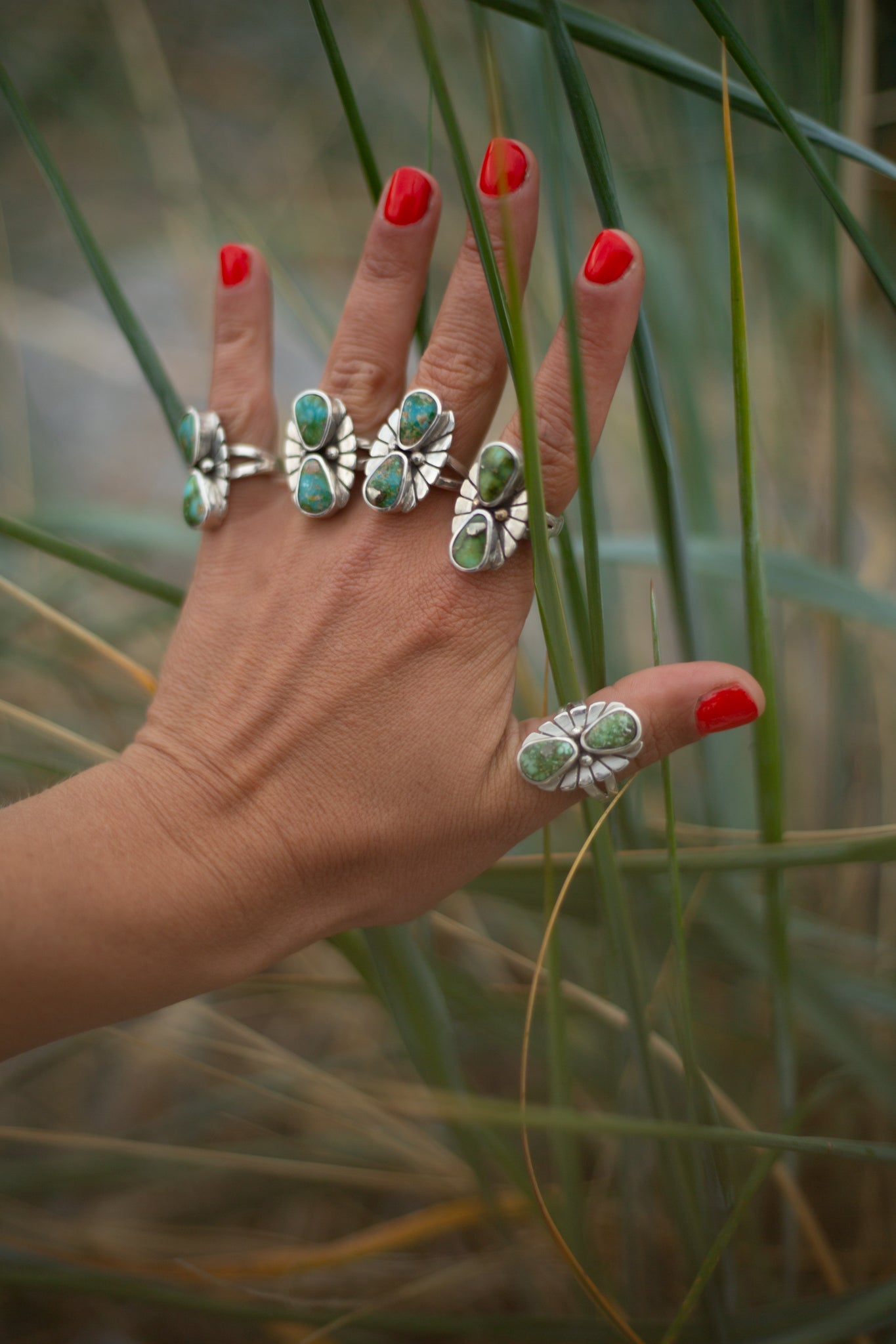 ✨ How to Find Your Perfect Jewelry Size (So You Never Have to Guess Again!)
