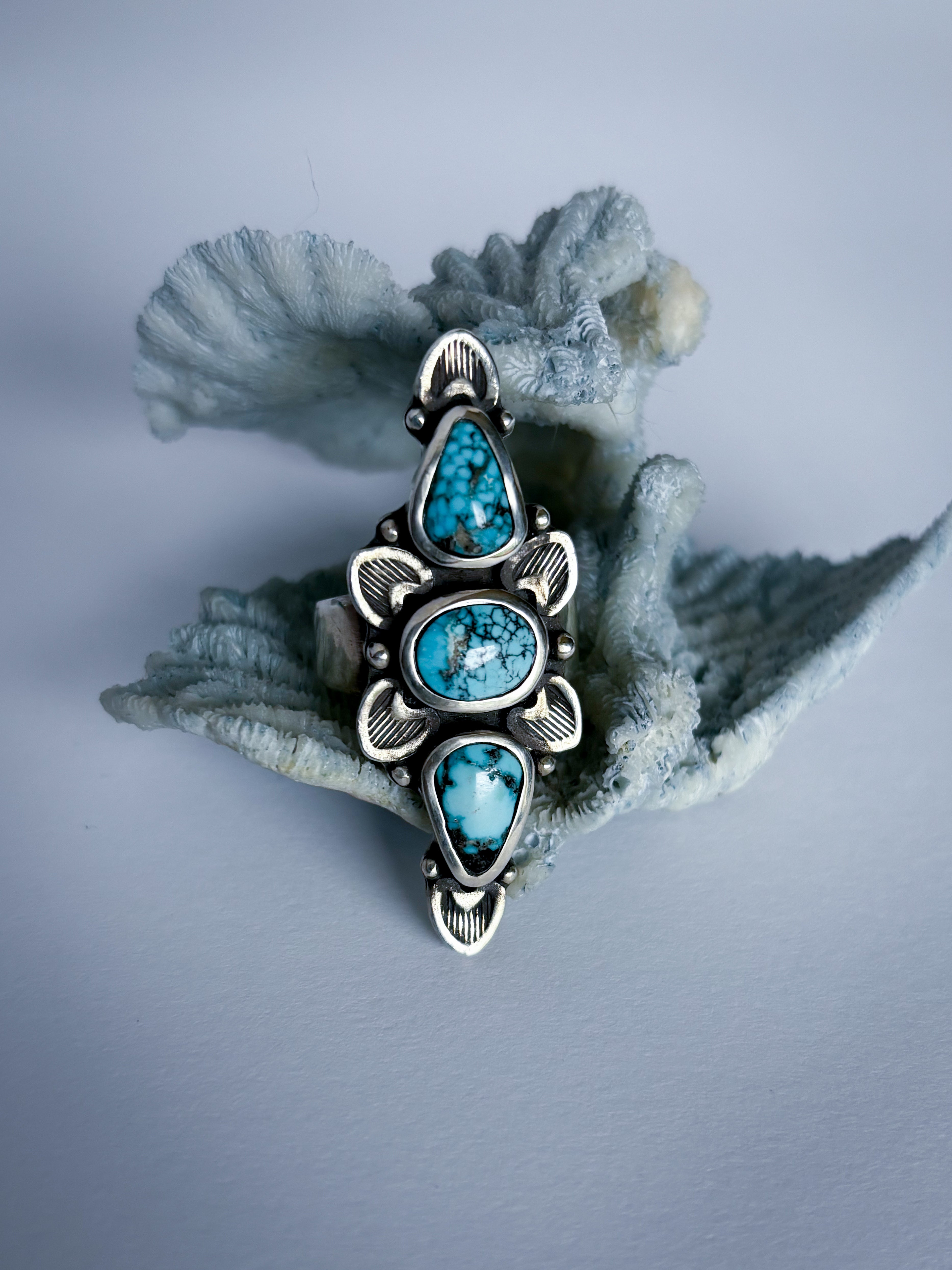 Full Bloom Ring | Kingman Turquoise & Sterling Silver | Size 8